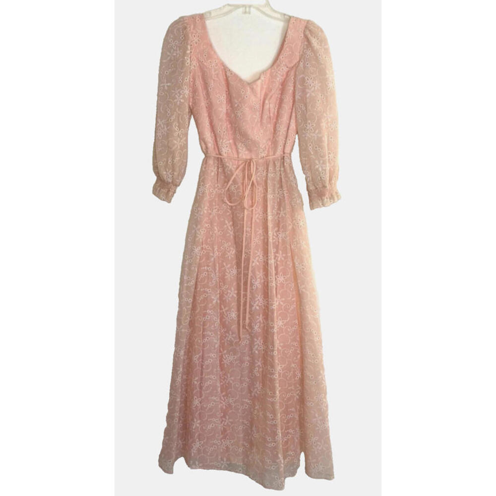 Vintage 1960's House of Bianchi Pink Eyelet Midi Dress 34"